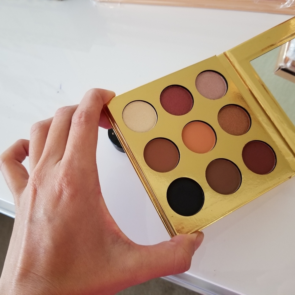 Bundle makeup - Picture 2 of 4